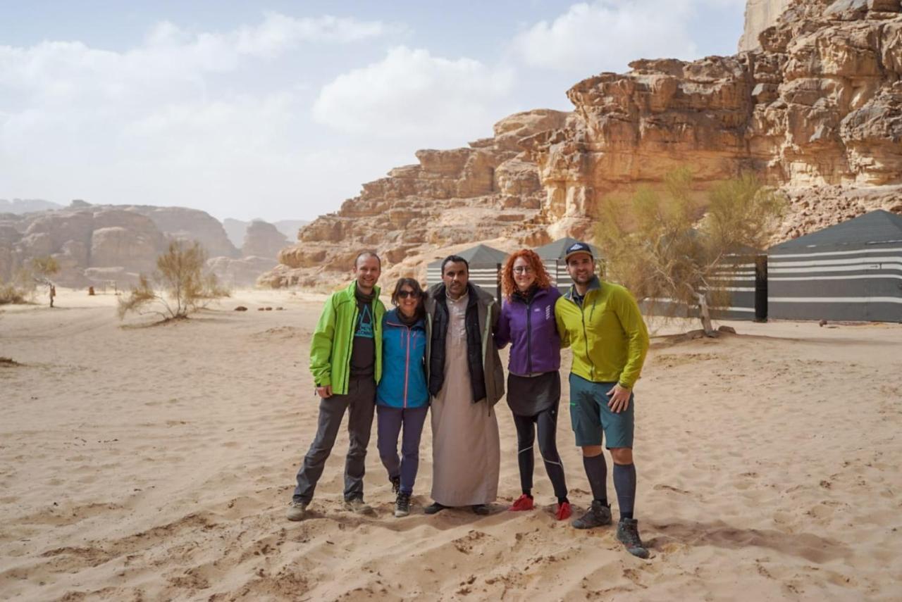 Wadi Rum Desert Secret Camp ワディ ・ラム エクステリア 写真