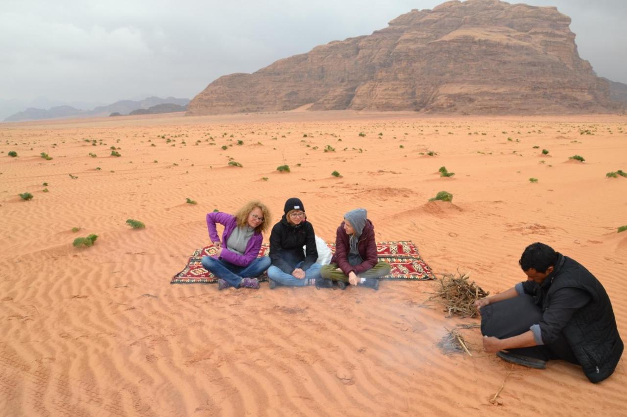 Wadi Rum Desert Secret Camp ワディ ・ラム エクステリア 写真