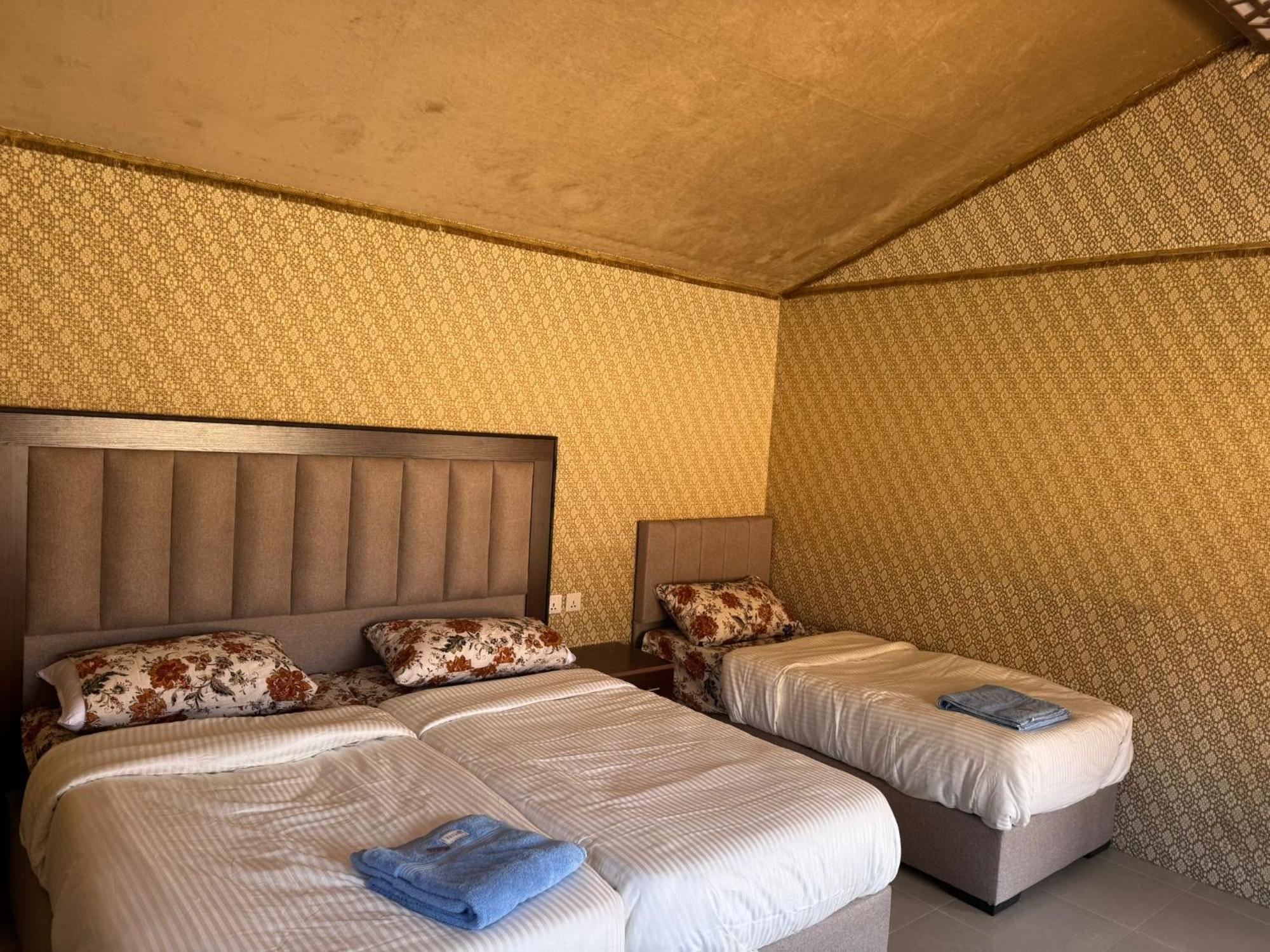 Wadi Rum Desert Secret Camp ワディ ・ラム エクステリア 写真