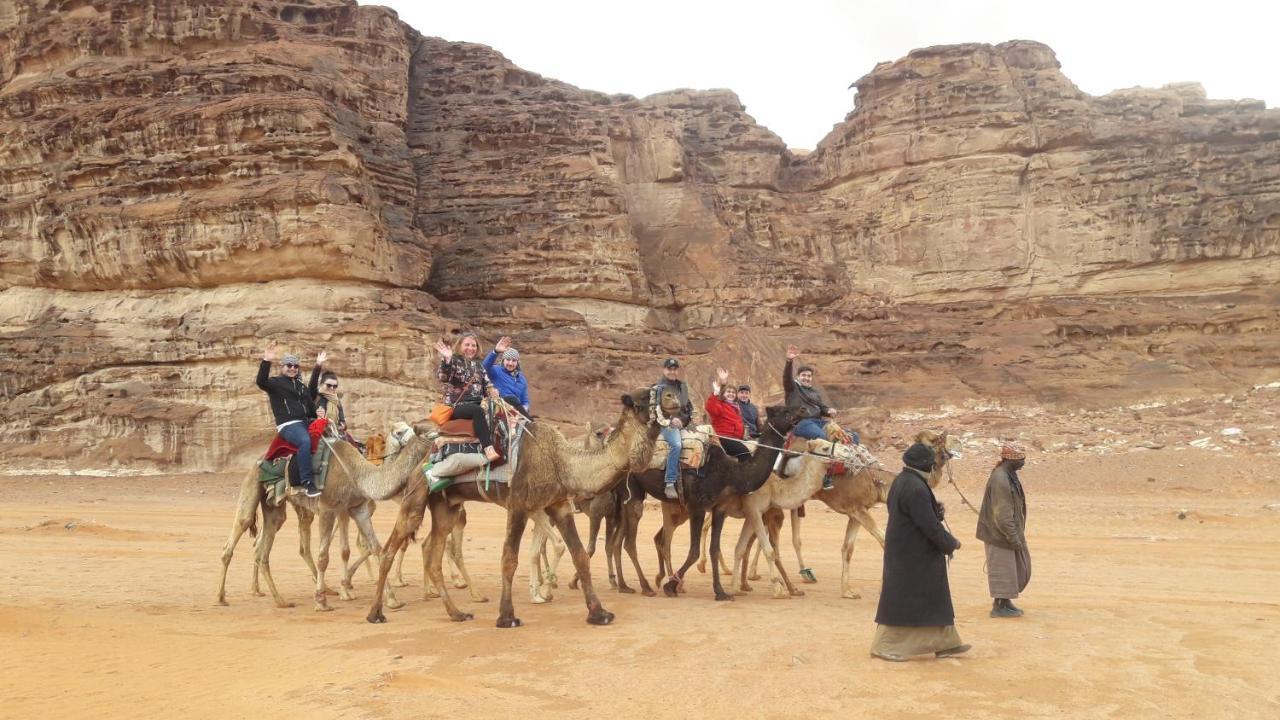 Wadi Rum Desert Secret Camp ワディ ・ラム エクステリア 写真